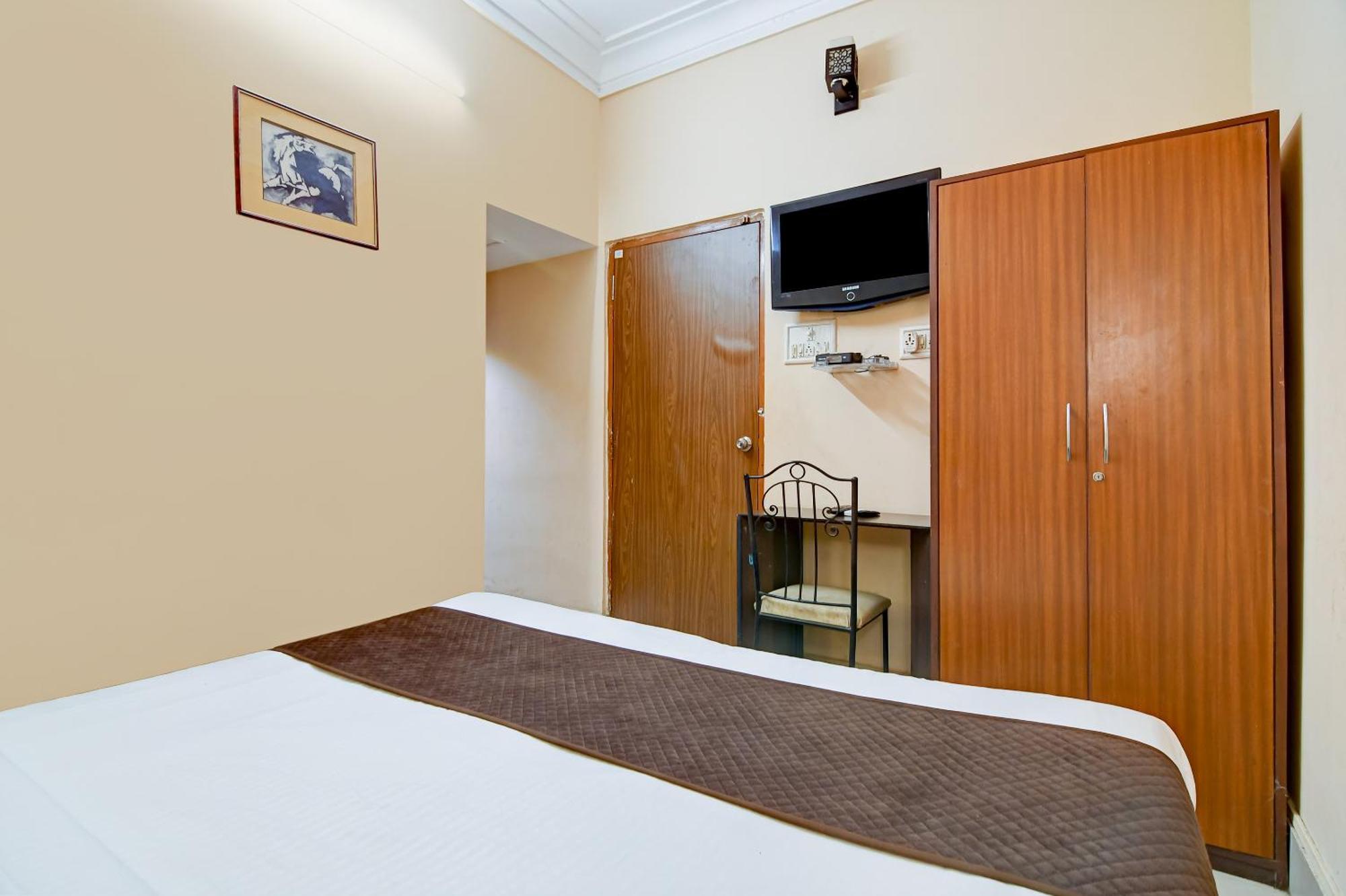 Salt Lake Inn Калькутта Экстерьер фото